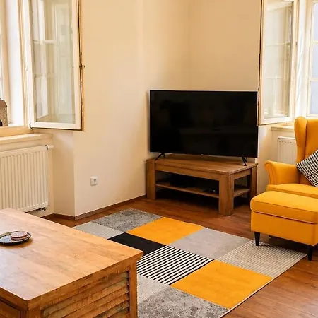 Apartamento Resistance Square - Kutná Hora